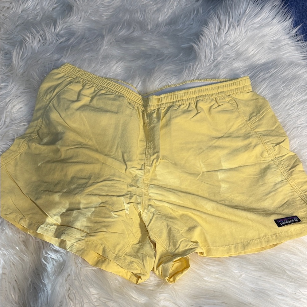 Patagonia Crest Yellow Baggies - Picture 2 of 8